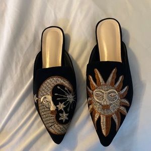 Never worn, adorable slides/mules - Size 8